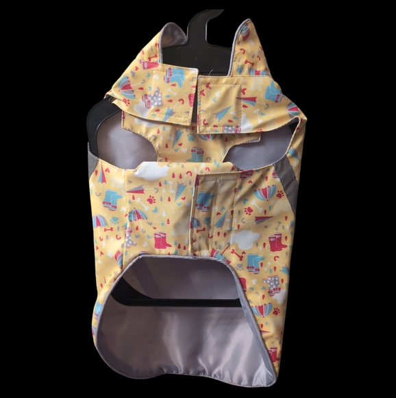❤️ Dog Raincoat Medium by Bailey and Bella - Picture 2 of 7